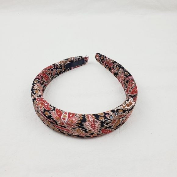 Non-Slip fabric knotted paisley pattern headban - Picture 4 of 10